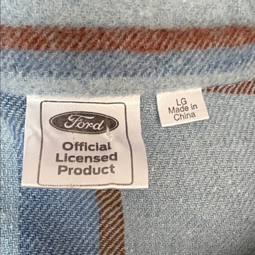 Ford Bronco shacket flannel blue brown cream flannel butterflies Bronco graphic - Picture 10 of 16
